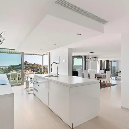 Readhostprofile! 4 Bedrooms Luxury With Private Pool