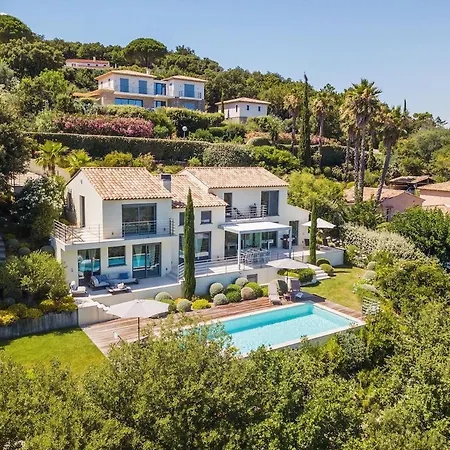 Readhostprofile! 4 Bedrooms Luxury With Private Pool شقة غريمو